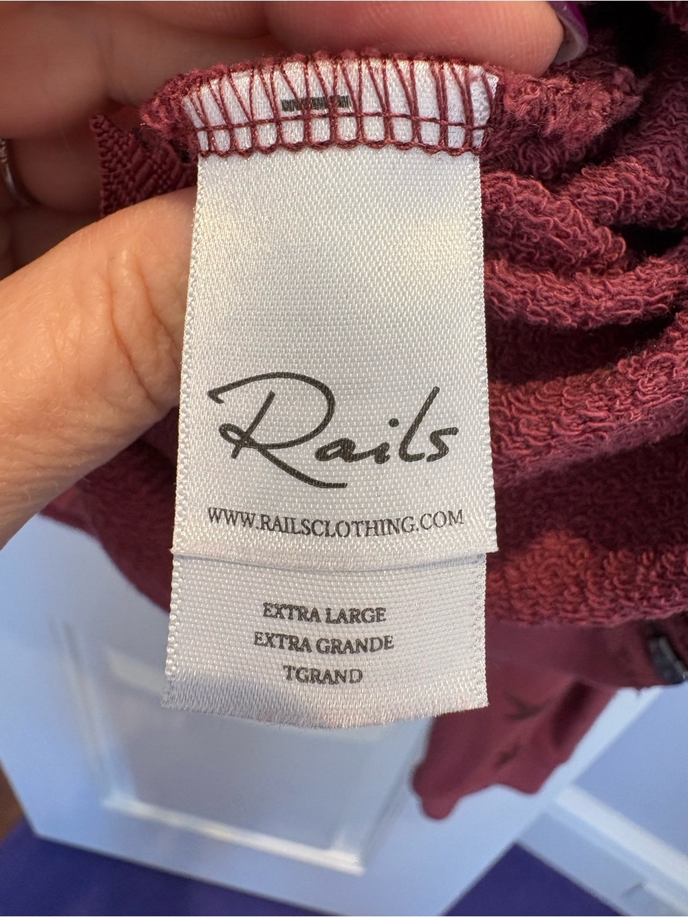 Rails Burgundy Star-Print Sweatshirt with size zippers - Picture 4 of 7